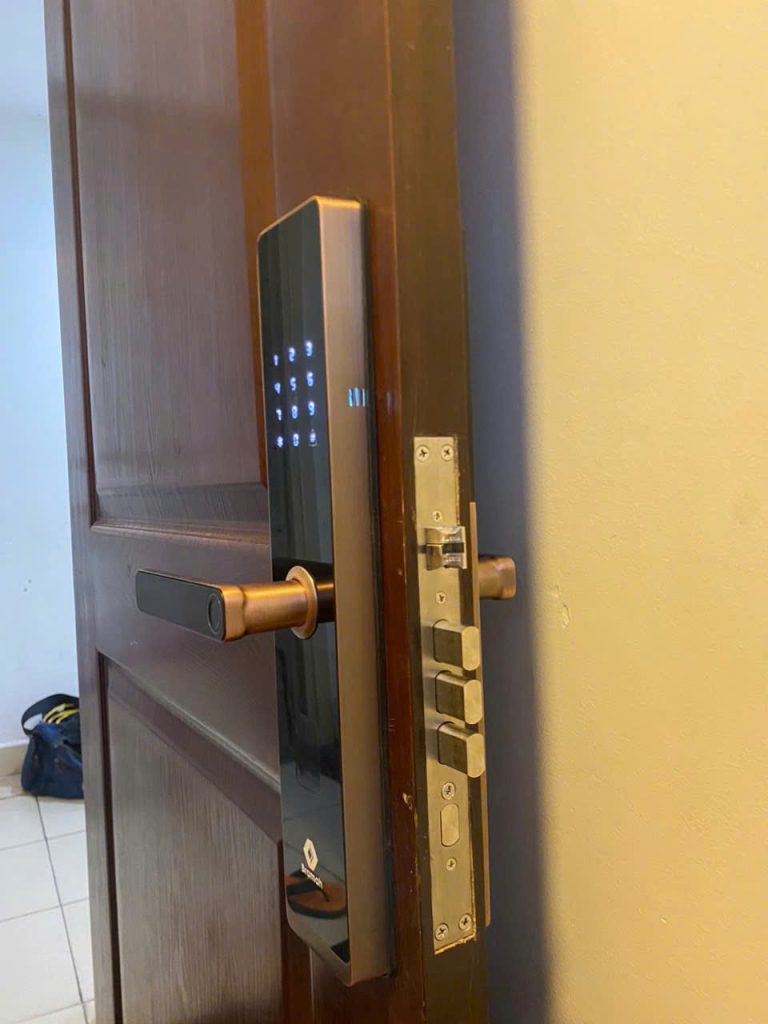 Khóa cửa vân tay chính hãng Bramah-BM500