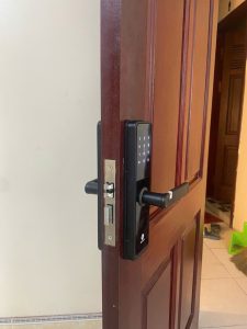 Khóa cửa phòng vân tay chính hãng Bramah-BM400 PLus .